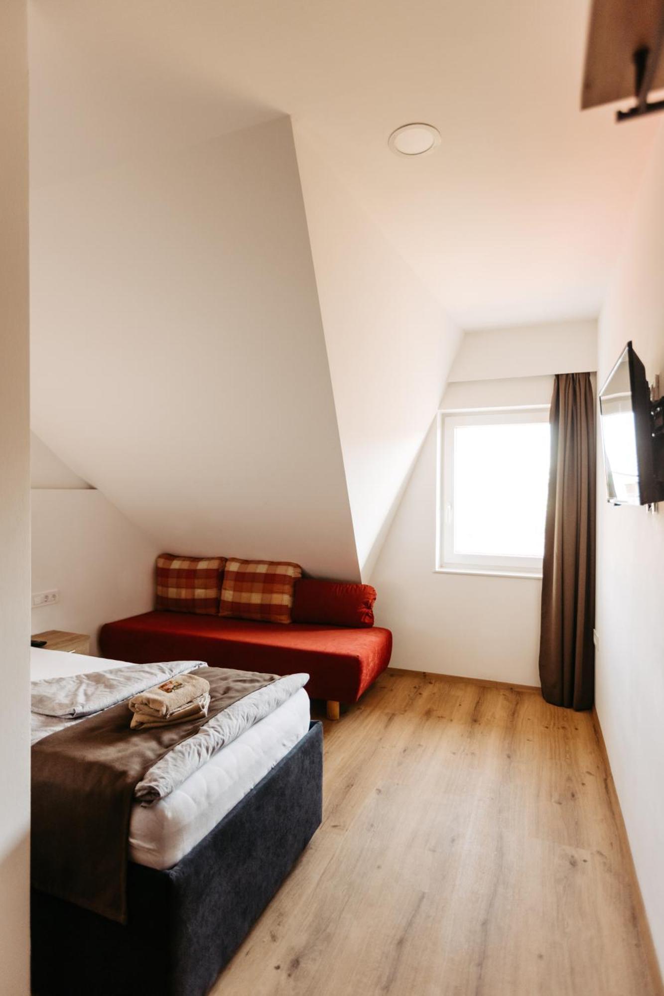 Hotel Murat Ptuj Ngoại thất bức ảnh