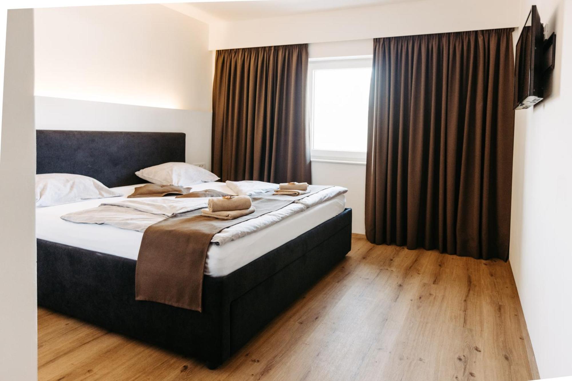 Hotel Murat Ptuj Ngoại thất bức ảnh