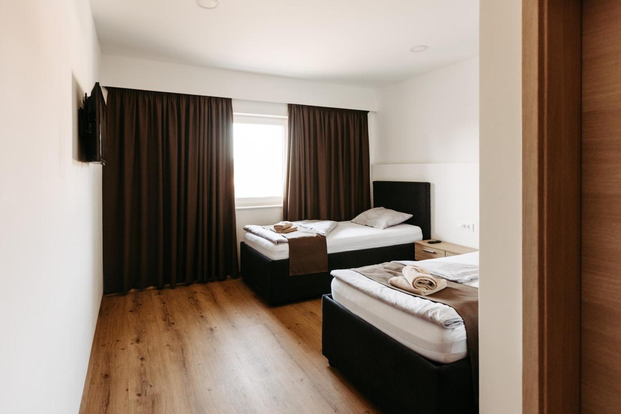 Hotel Murat Ptuj Ngoại thất bức ảnh