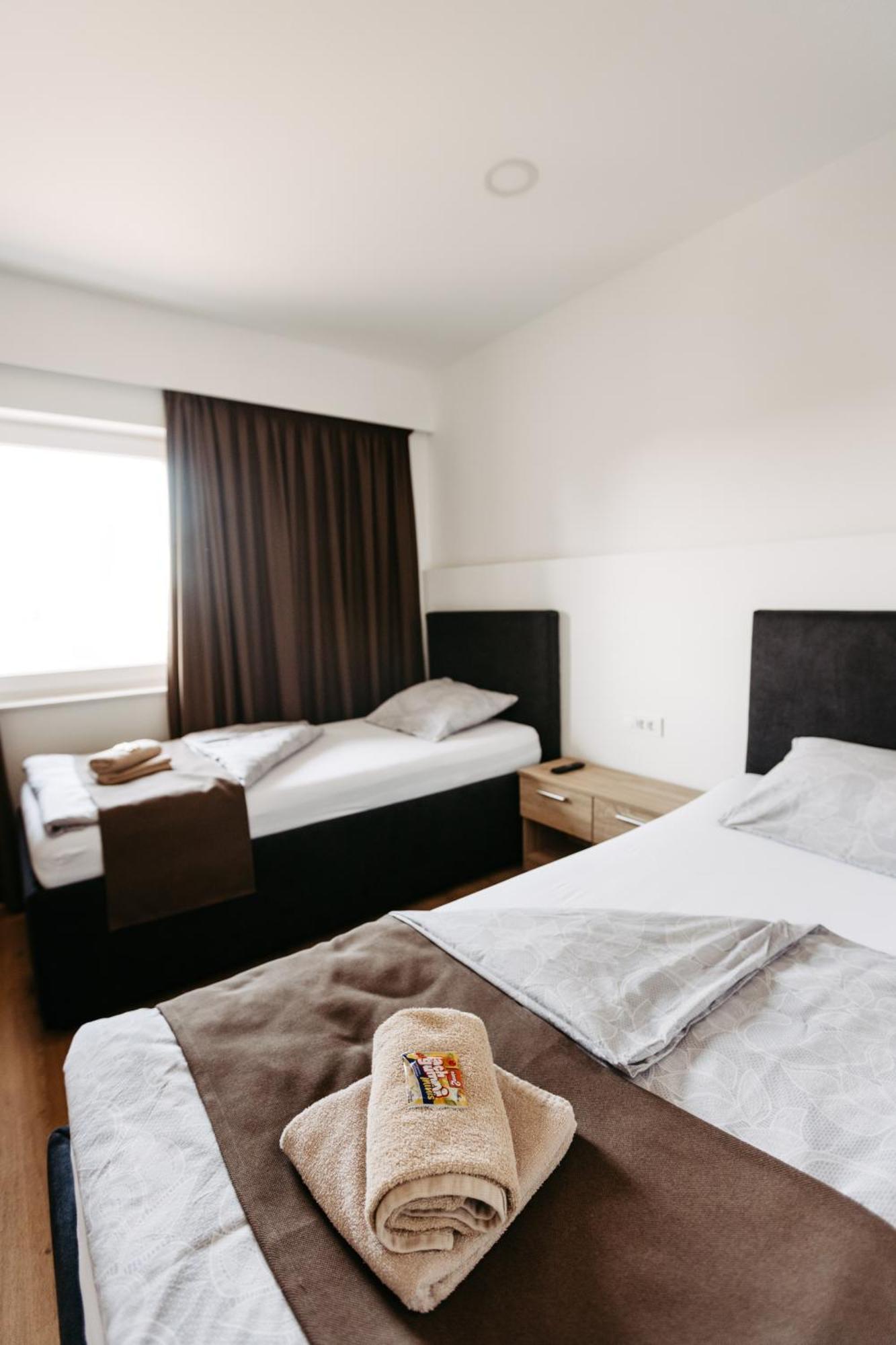Hotel Murat Ptuj Ngoại thất bức ảnh