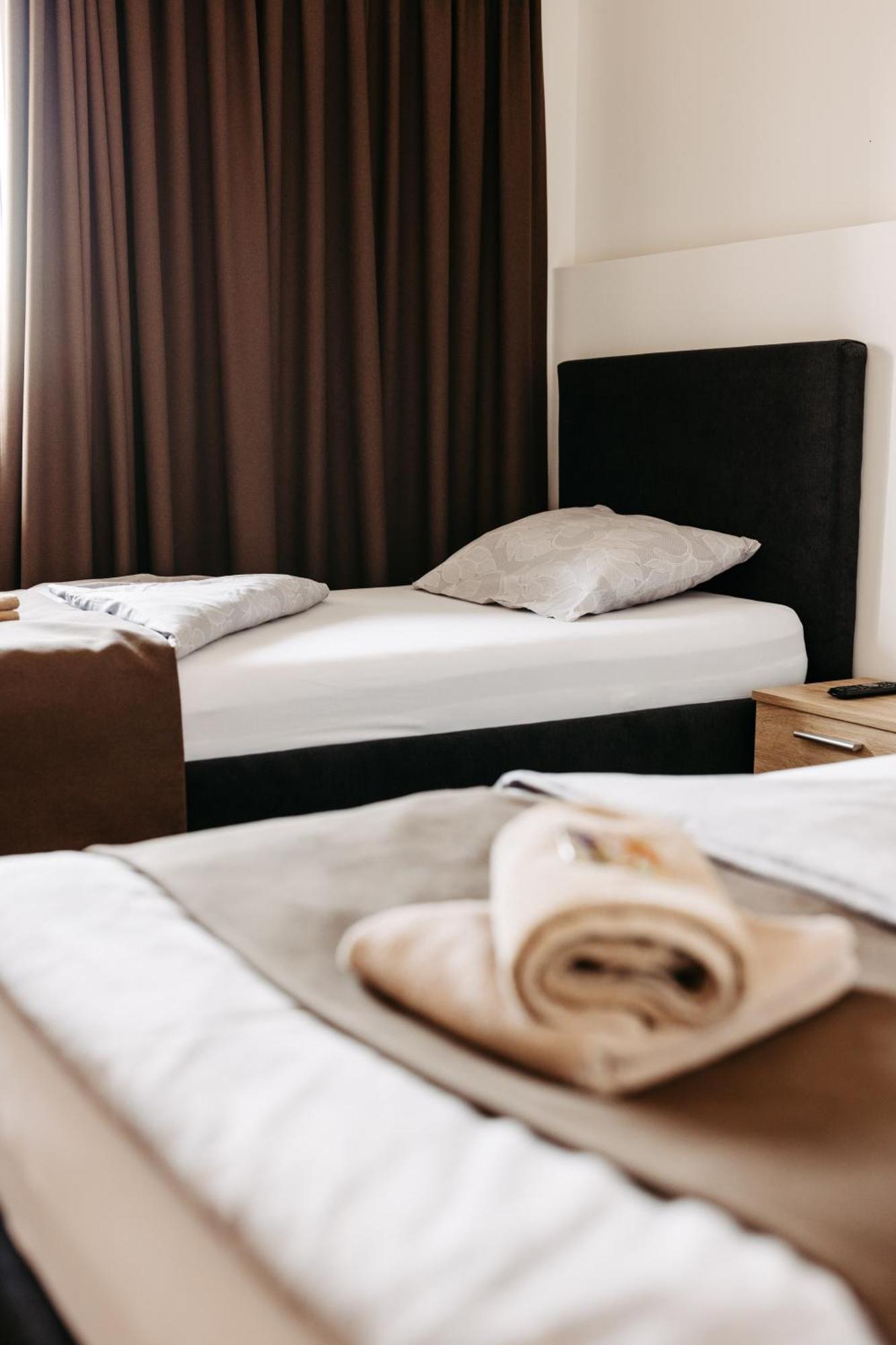 Hotel Murat Ptuj Ngoại thất bức ảnh