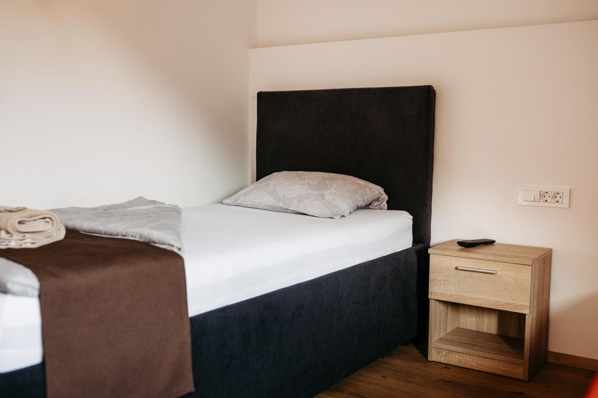 Hotel Murat Ptuj Ngoại thất bức ảnh