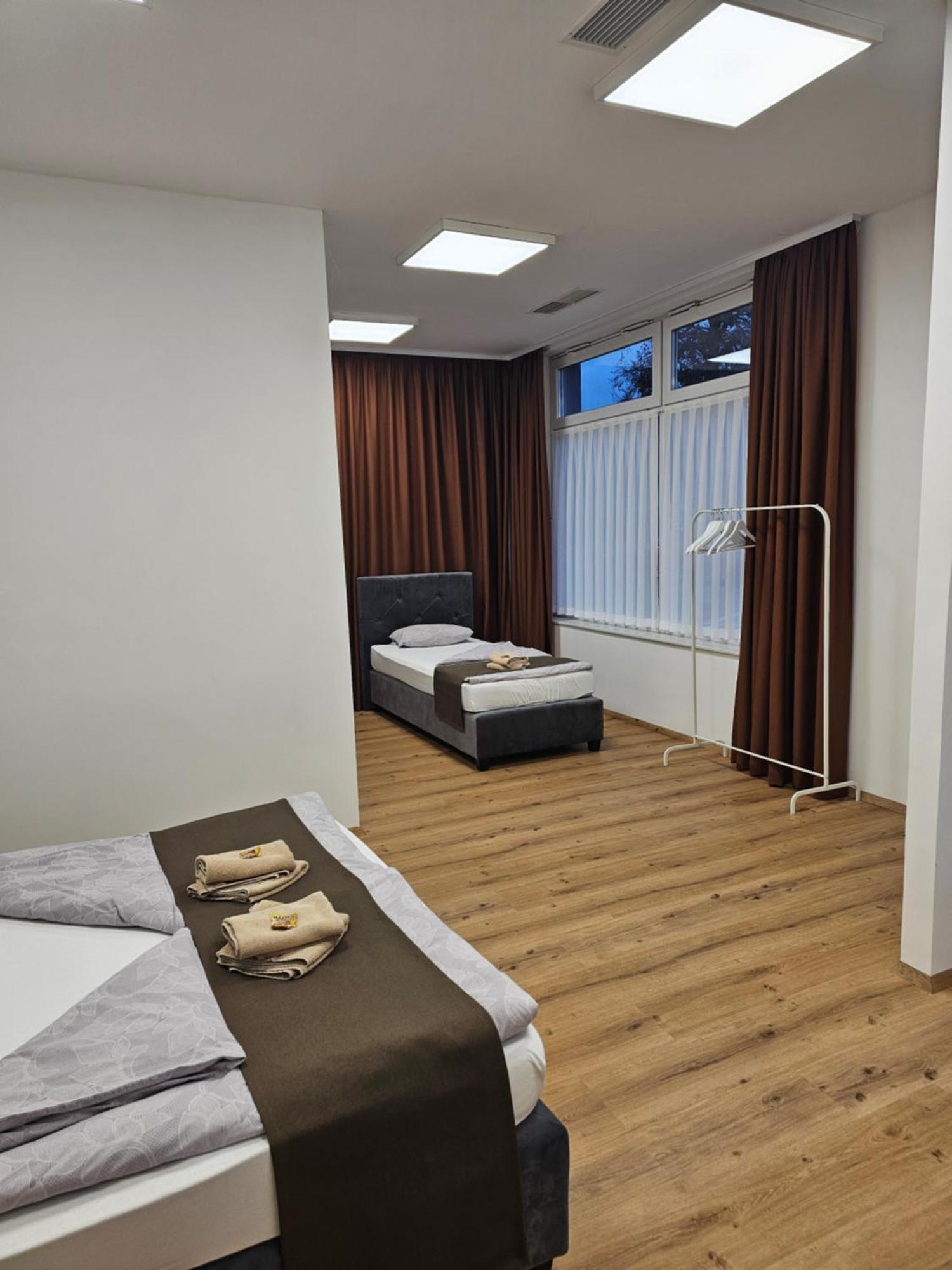 Hotel Murat Ptuj Ngoại thất bức ảnh
